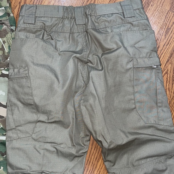 NWT Tactical Pants Khaki & Camo Medium - Picture 8 of 13